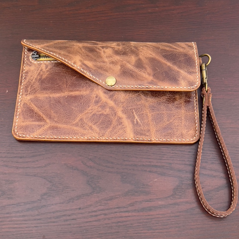 Handmade Honey Brown Leather Clutch, Detach Strap, Antique Brass Hardware - Picture 7 of 17